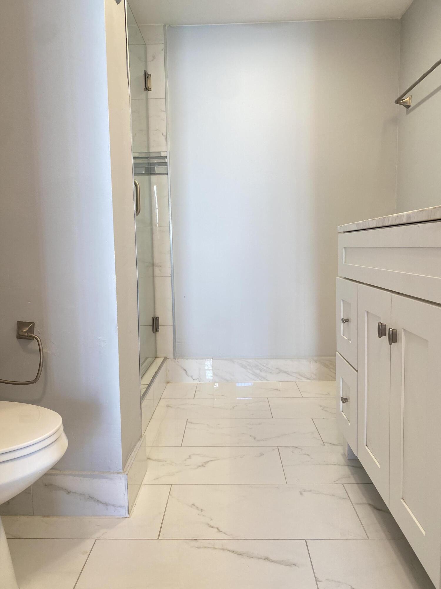 20 Royal Palm Way, Unit 401 Boca Raton, FL 33432 - Photo 28 of 47 20260902_152925534_iOS