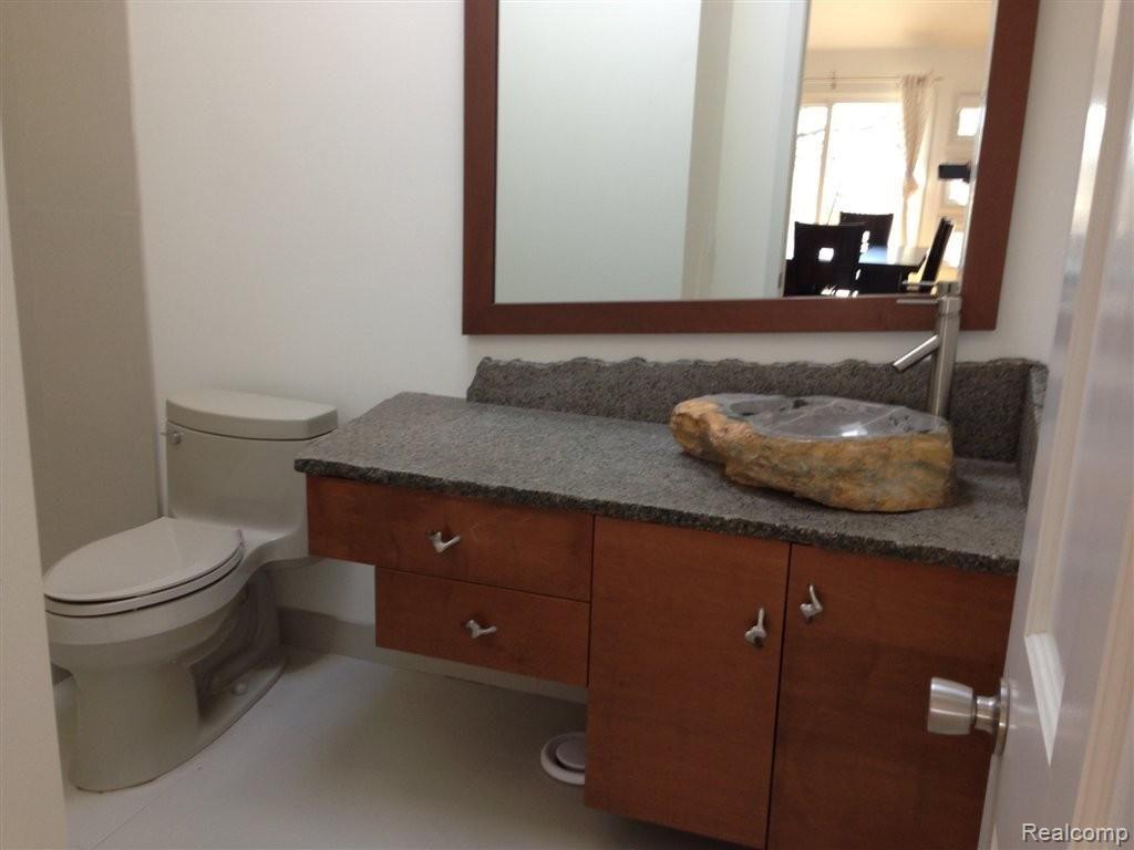 3482 Benstein Road Commerce Township, MI 48382 - Photo 9 of 20 Bathroom
