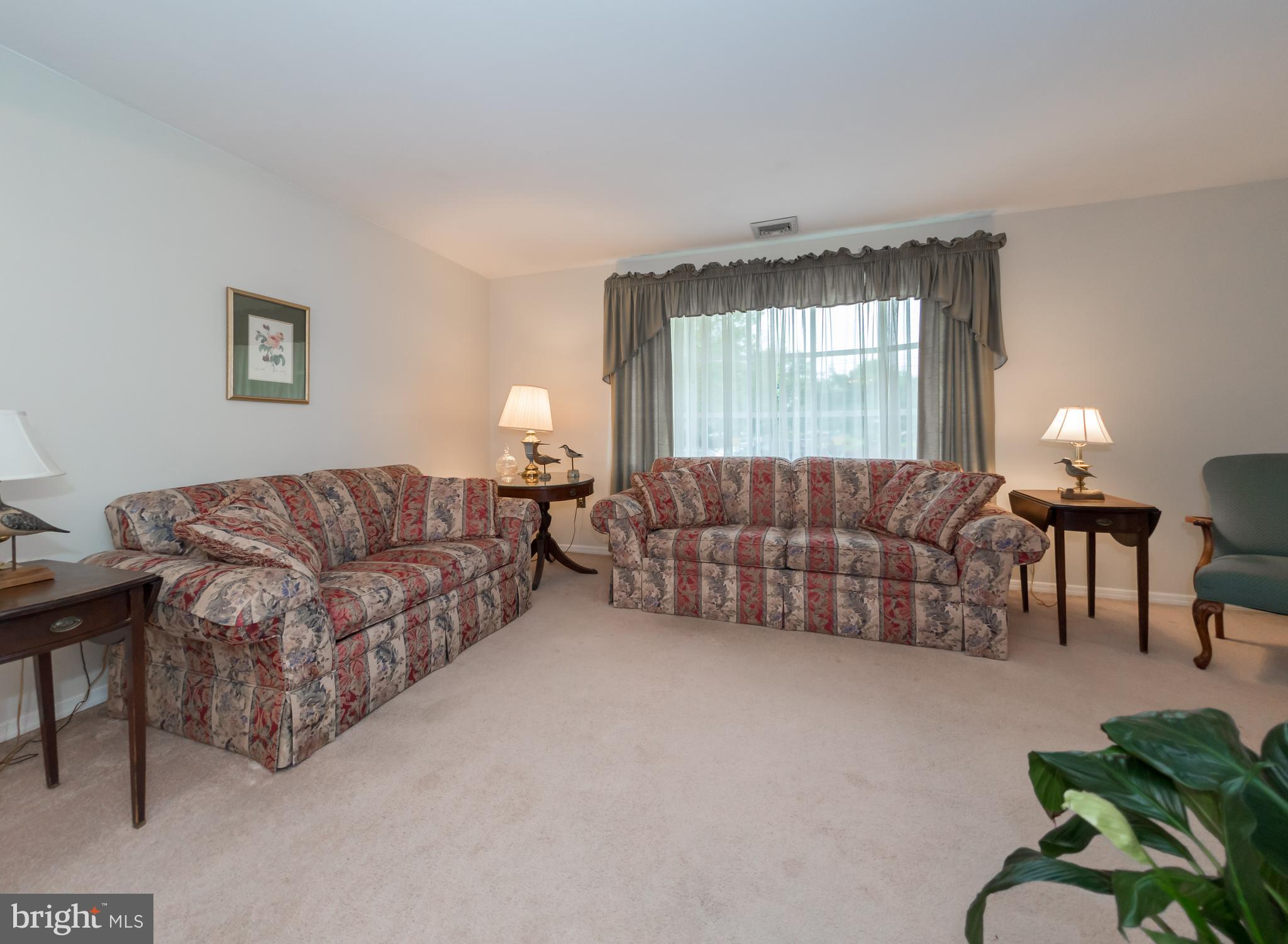 350 Davisville Road Warminster, PA 18974 - Photo 12 of 45 Living room