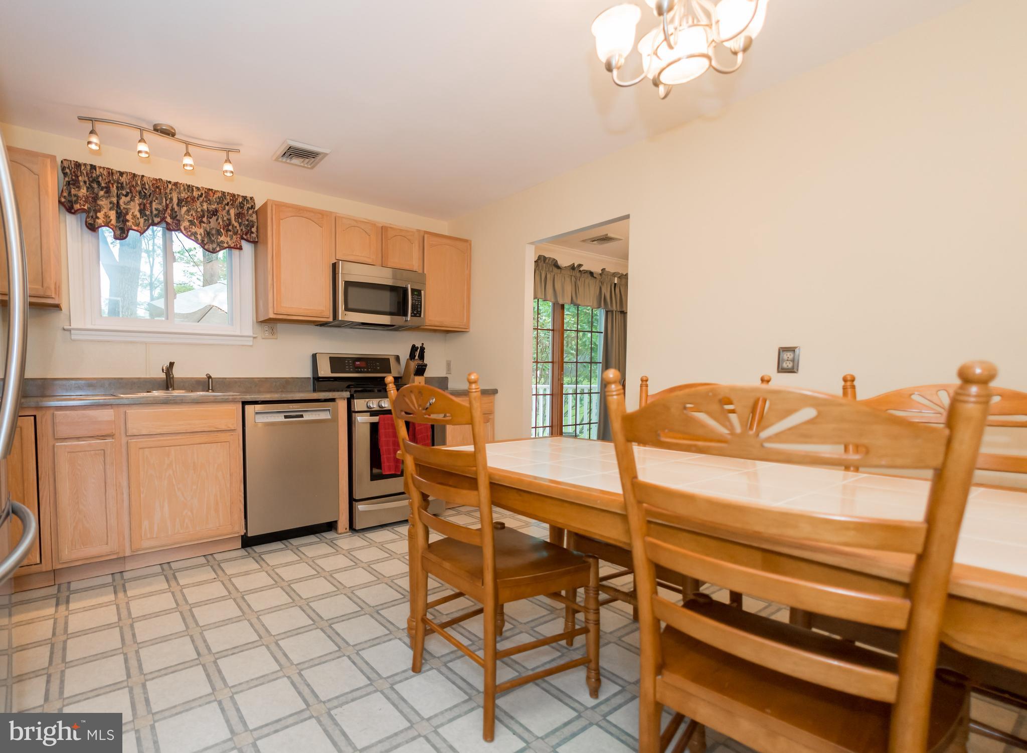 350 Davisville Road Warminster, PA 18974 - Photo 18 of 45 Kitchen