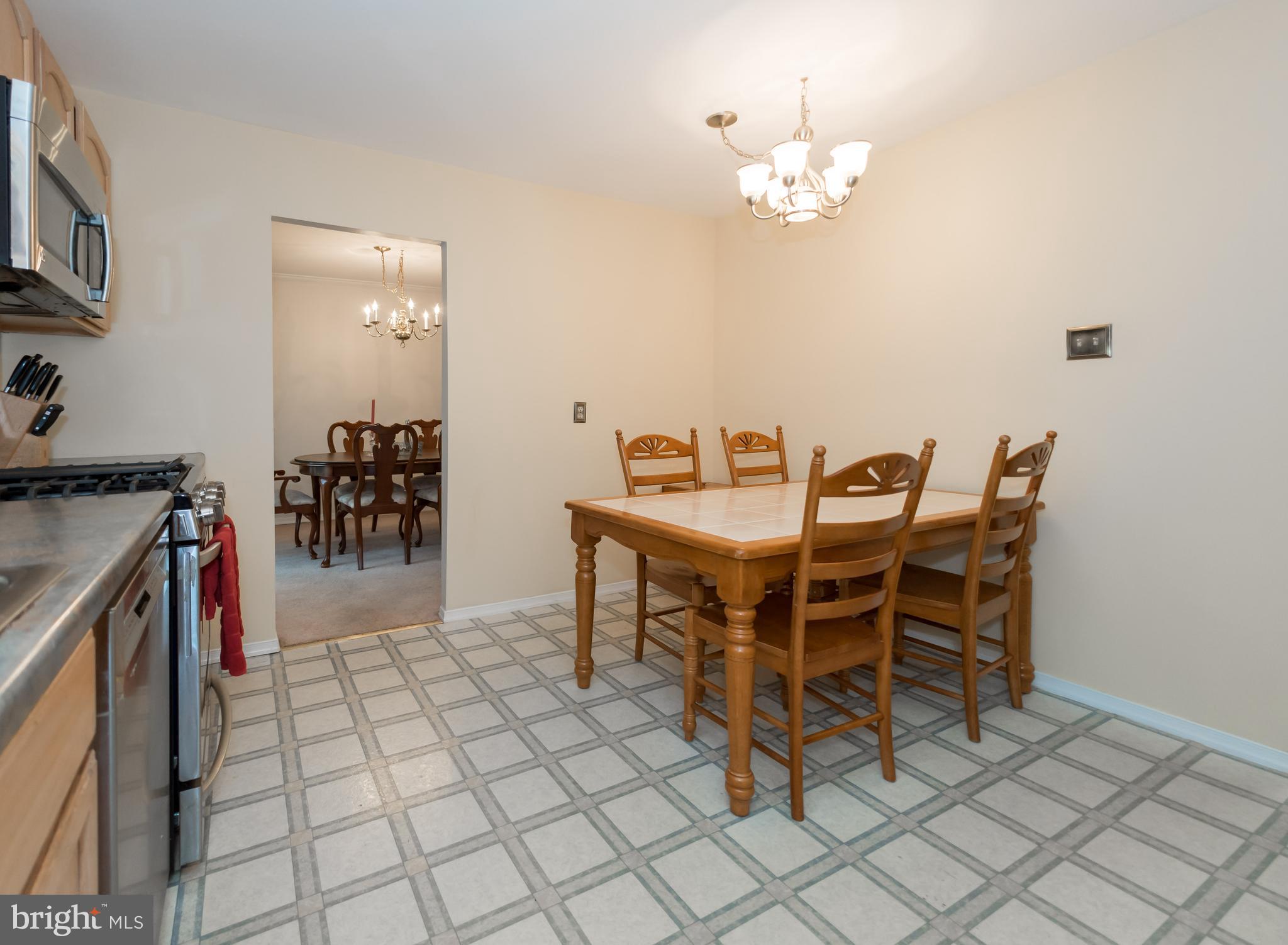 350 Davisville Road Warminster, PA 18974 - Photo 19 of 45 Eat-in Kitchen