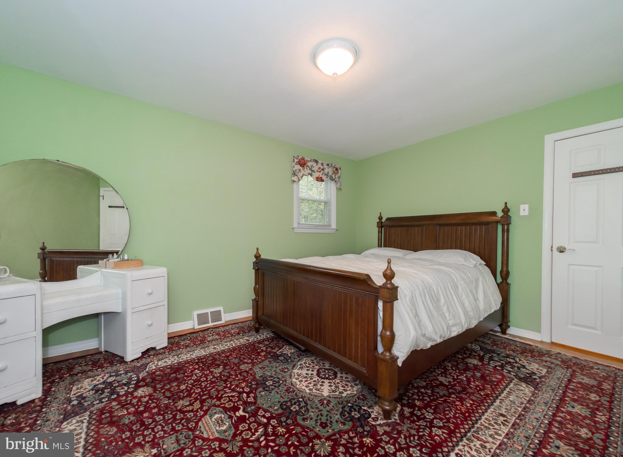 350 Davisville Road Warminster, PA 18974 - Photo 32 of 45 Second bedroom