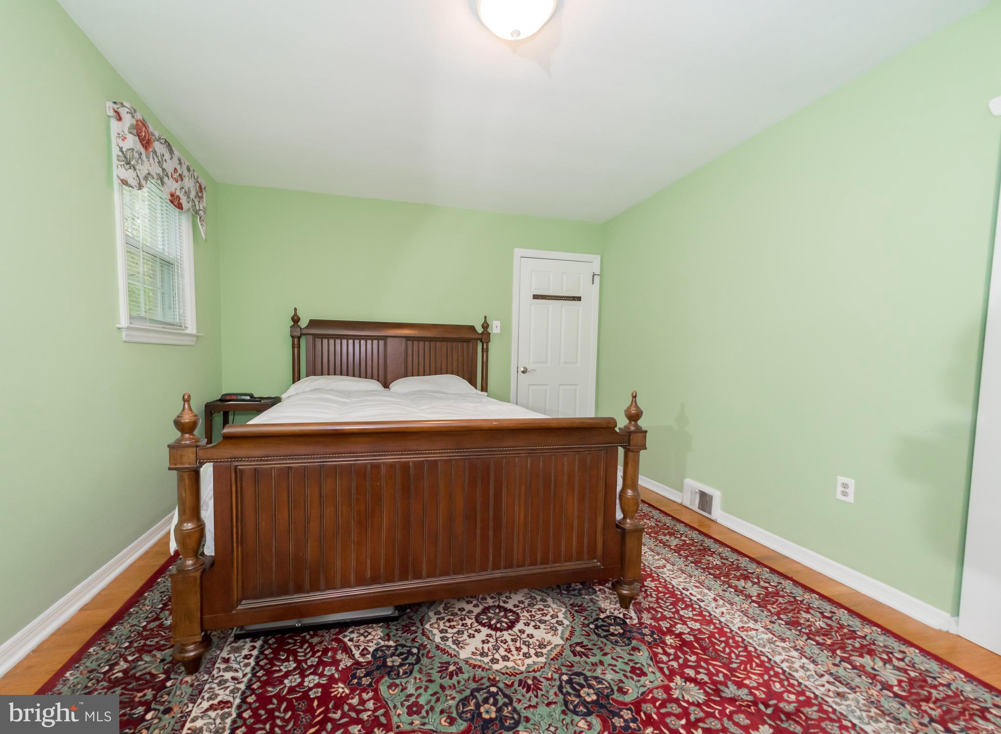 350 Davisville Road Warminster, PA 18974 - Photo 33 of 45 Second bedroom