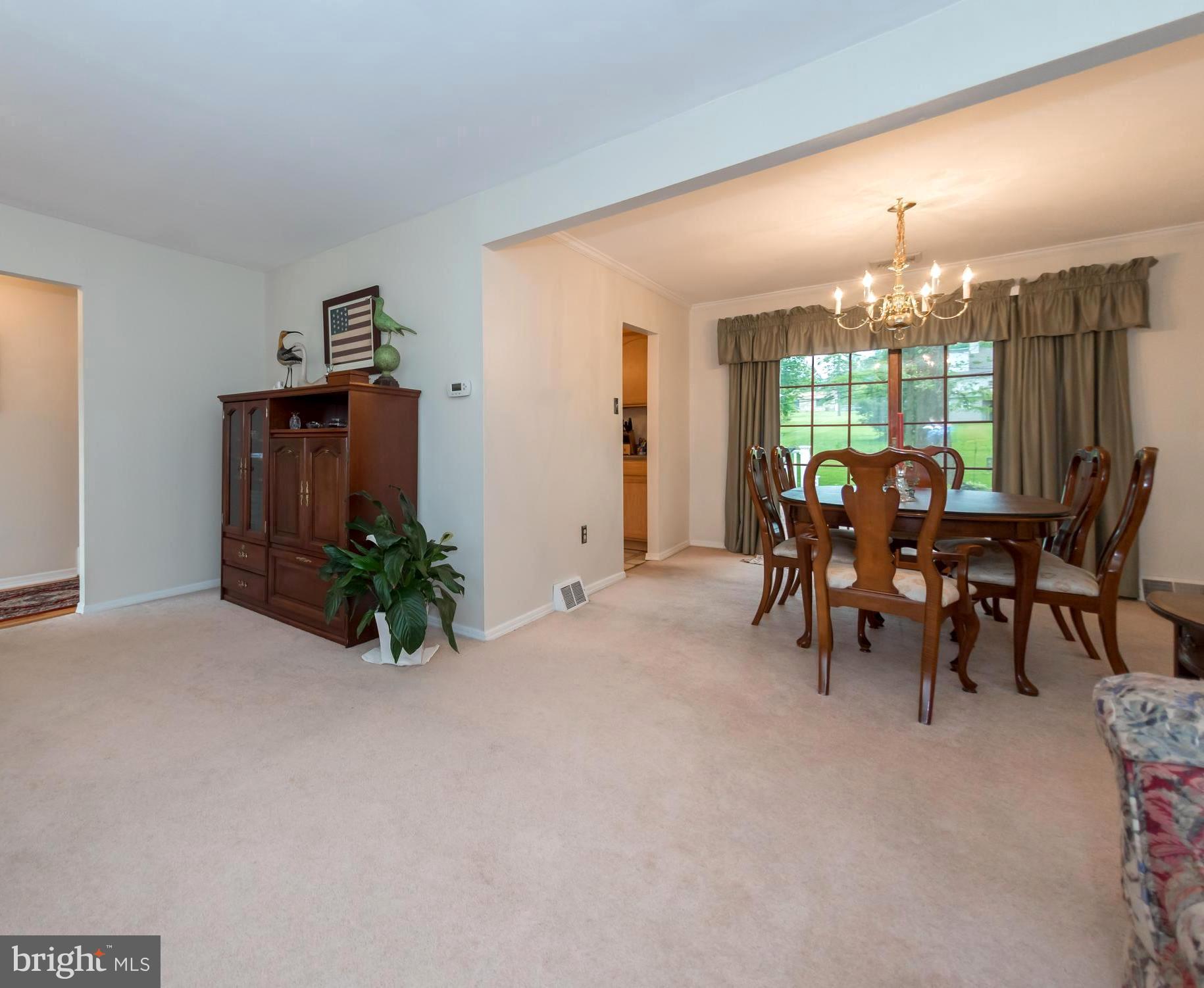 350 Davisville Road Warminster, PA 18974 - Photo 10 of 45 Dining room