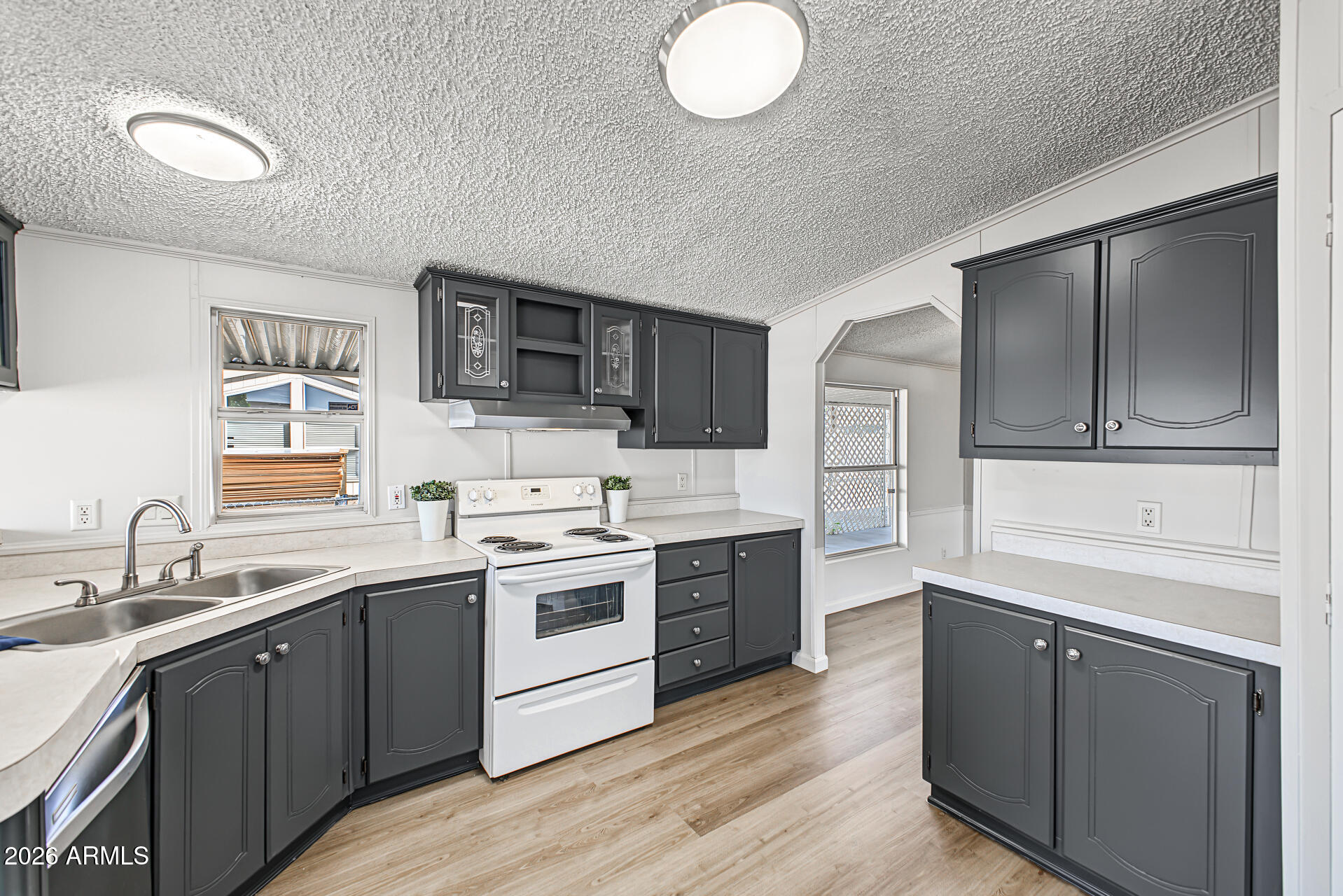 613 South Ellsworth Road Mesa, AZ 85208 - Photo 14 of 32 17 - 92nd