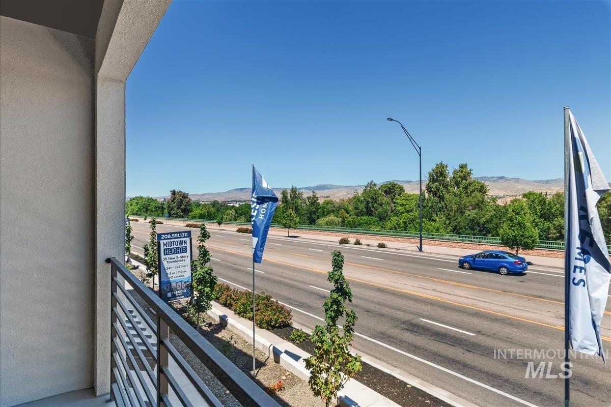 1703 South Federal Way Boise, ID 83705 - Photo 32 of 38 Balcony featuring a mountain view
