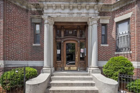 $3,550 | 111 Jersey Street, Unit 20A, Boston, MA 02215