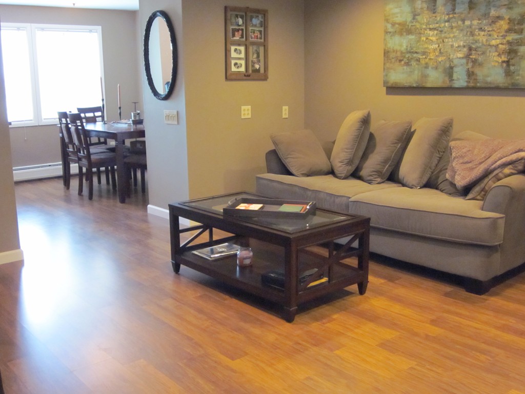 3 Manor Court, Unit 3 Springfield, MA 01118 - Photo 2 of 17