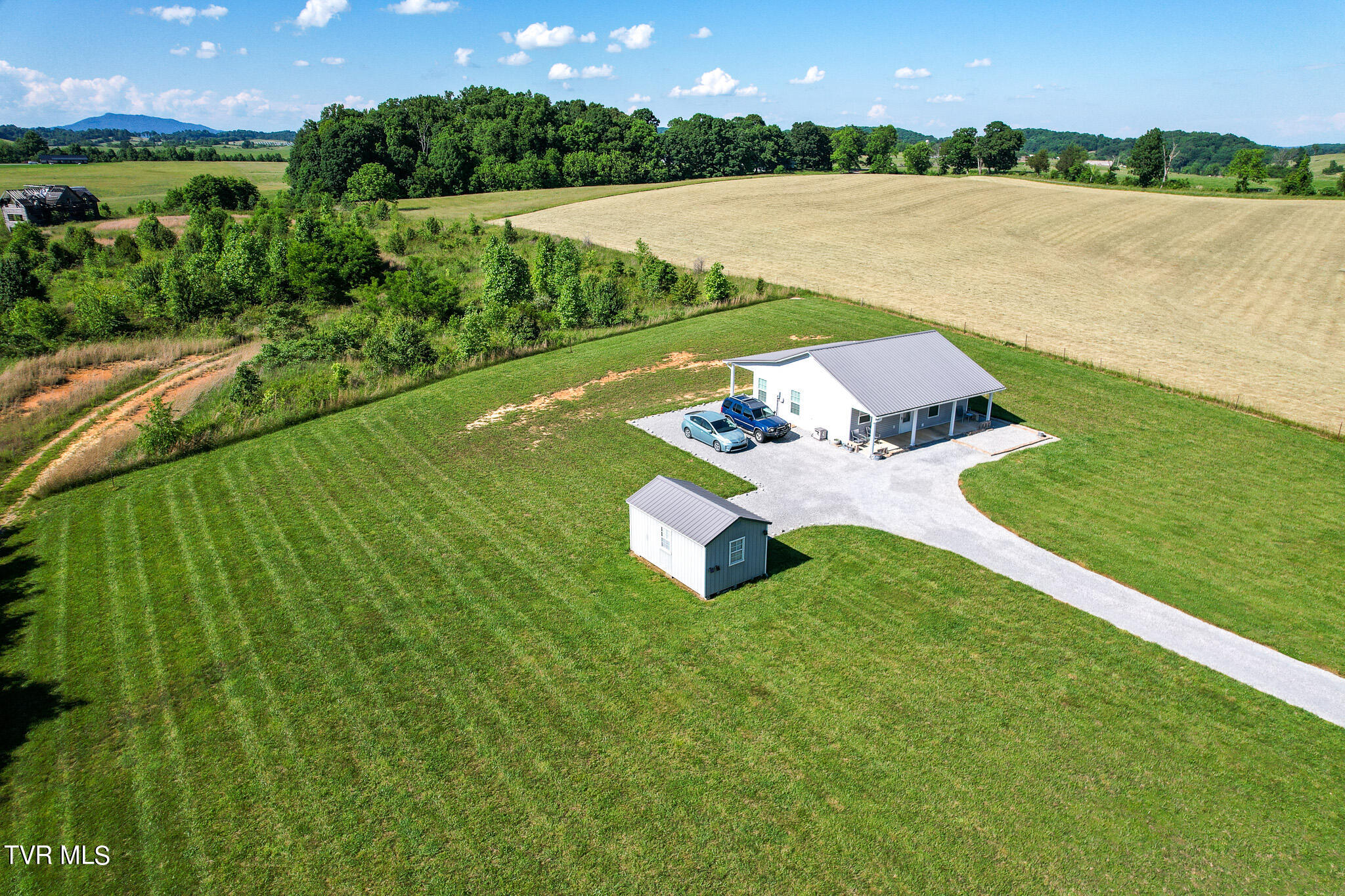 1441 Old Hall Road Chuckey, TN 37641 - Photo 35 of 42 35