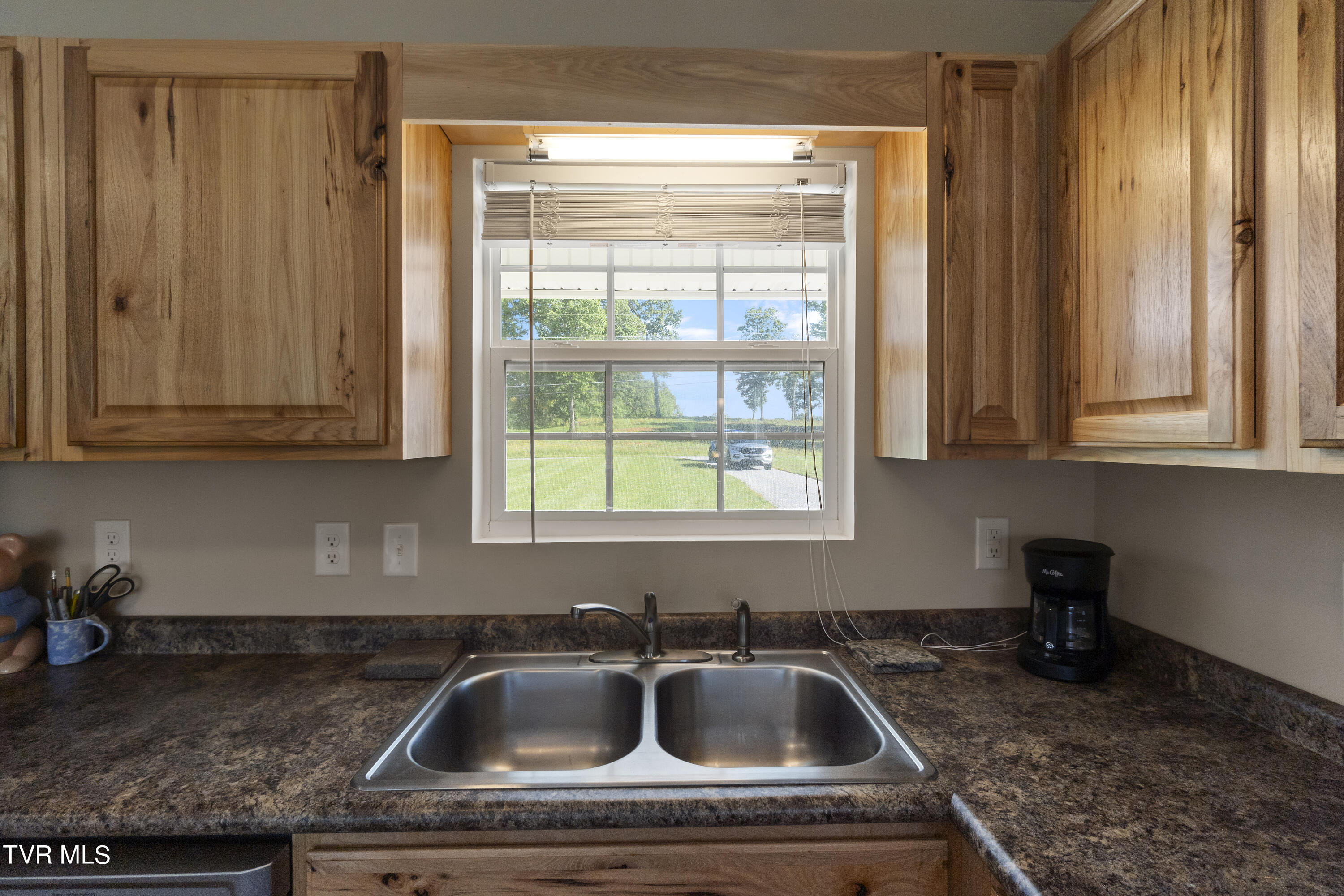 1441 Old Hall Road Chuckey, TN 37641 - Photo 9 of 42 9