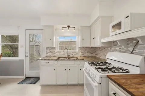 $299,000 | 9522 Hammerly Boulevard, Houston, TX 77080
