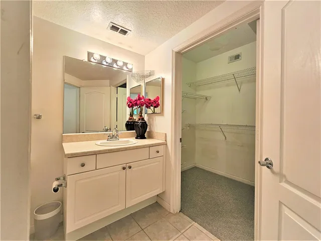 $1,800 | 5050 Fairways Circle, Unit E301, Vero Beach, FL 32967