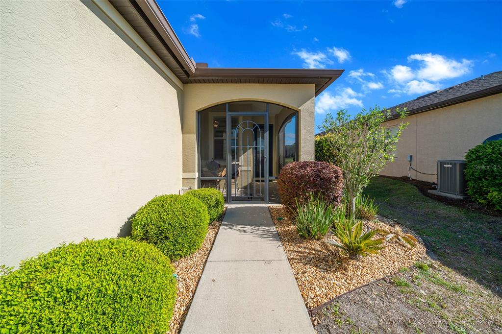 9637 Southwest 63rd Loop Ocala, FL 34481 - Photo 2 of 57