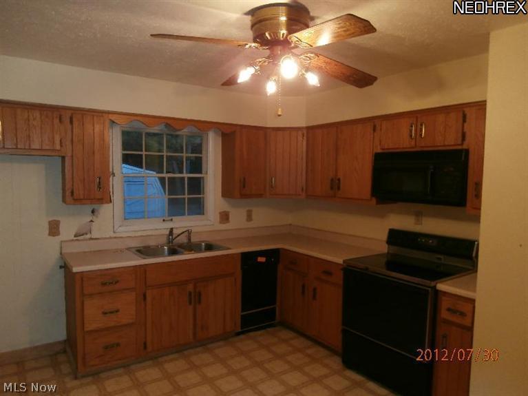 9810 Johnnycake Ridge Road Mentor, OH 44060 - Photo 4 of 20 Gallery Image 4