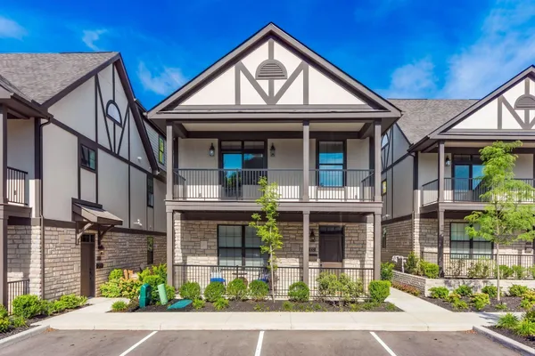 $599,000 | 2015 West 5th Avenue, Unit 211, Columbus, OH 43212