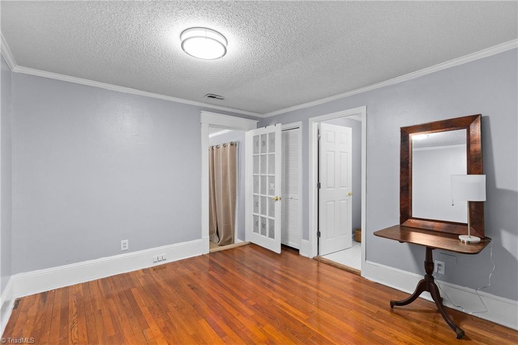 601 Colonial Drive High Point, NC 27262 - Photo 22 of 42 Sitting Room off of Primary Bedroom/Bathroom