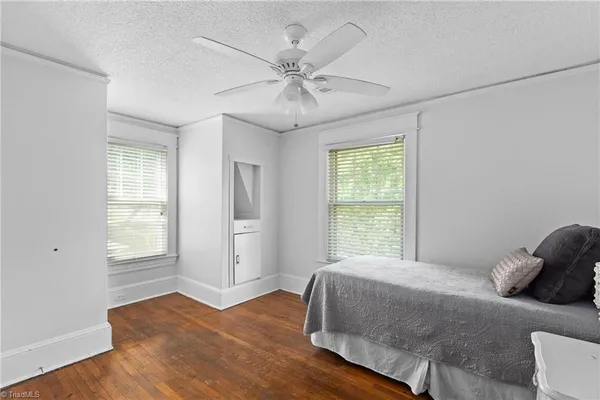 $435,000 | 601 Colonial Drive, High Point, NC 27262