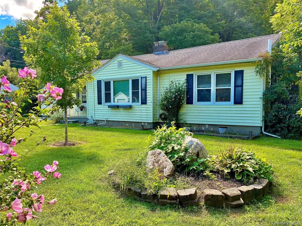 $2,950 | 3 King Road, Rhinebeck, NY 12572