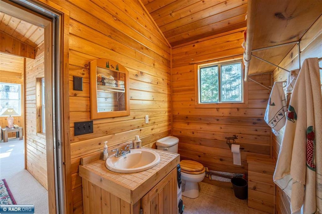 1317 Highway 21 North Ely, MN 55731 - Photo 12 of 36