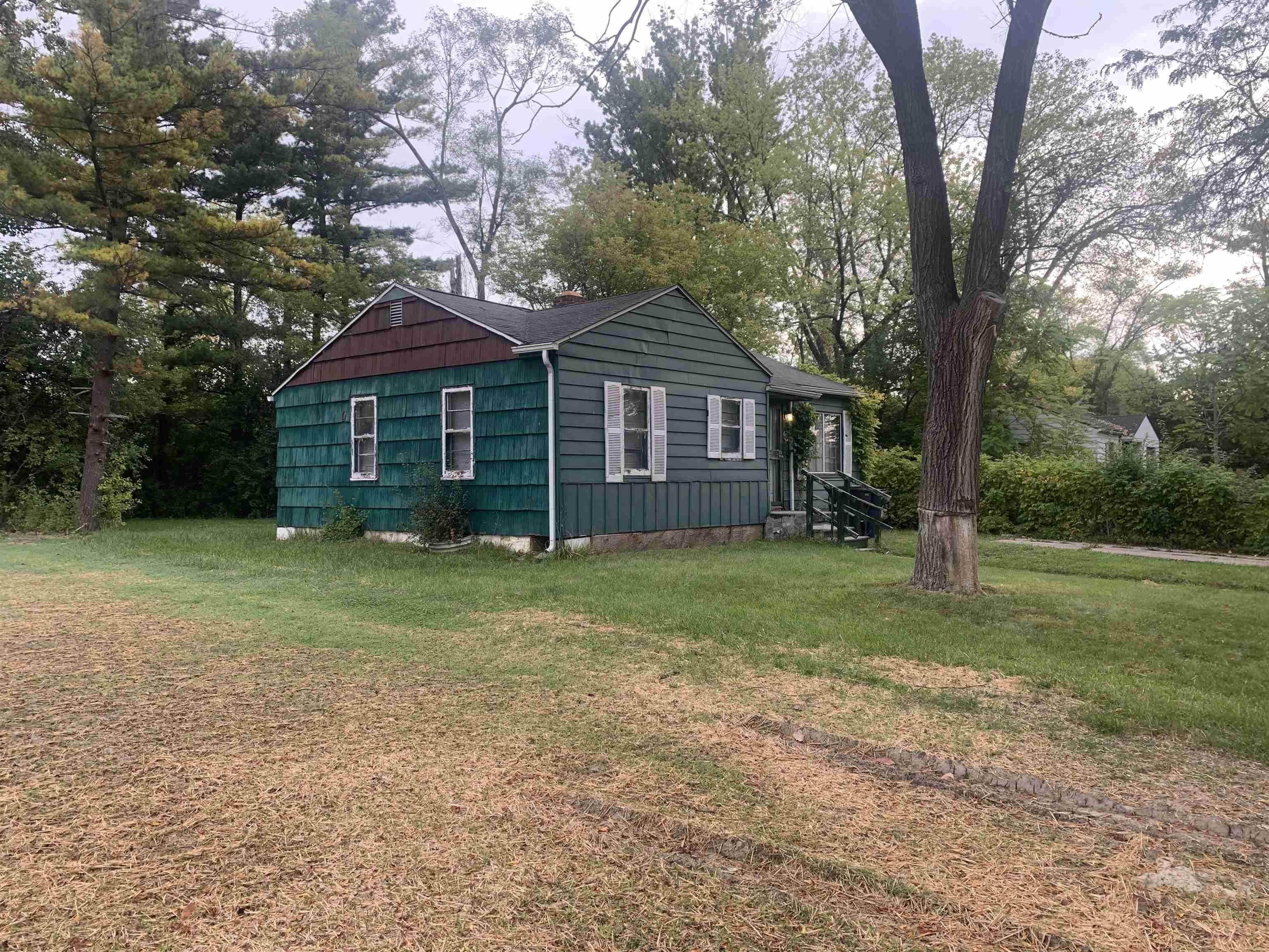 624 West Pierson Road Flint, MI 48505 - Photo 2 of 2 Gallery Image 2