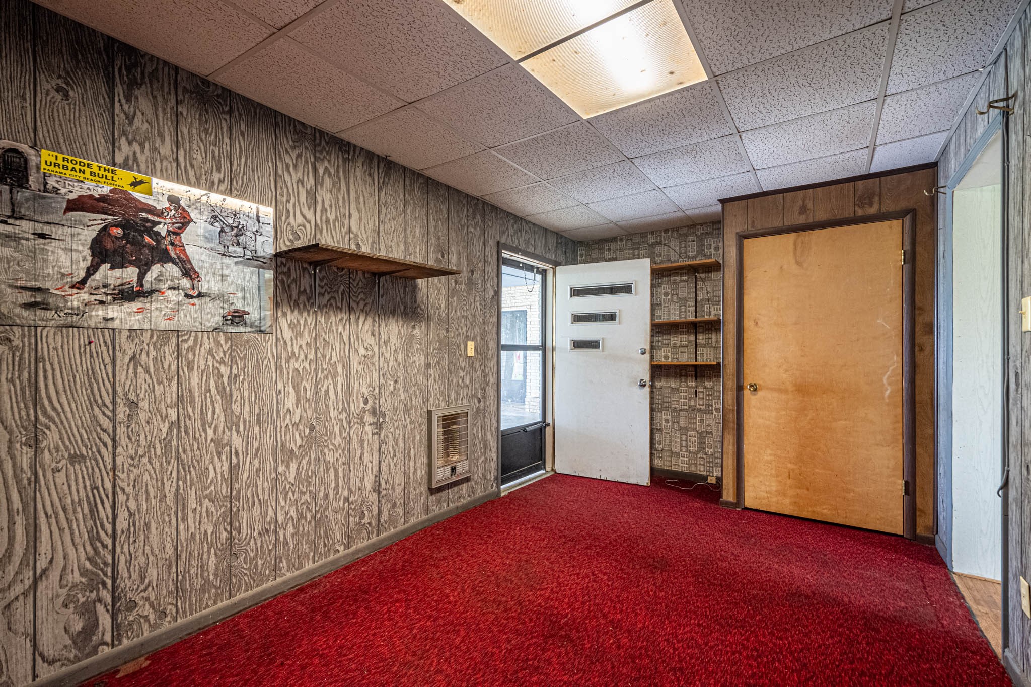 657 Prospect Road Pulaski, TN 38478 - Photo 37 of 50 a view of empty room with closet