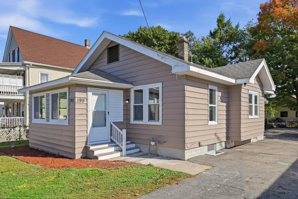 $279,900 | 195 Jasper Street, Springfield, MA 01109