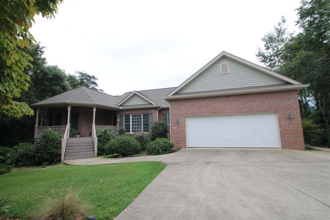 414 Arbor Way Seneca, SC 29672 - Photo 1 of 32 Gallery Image 1