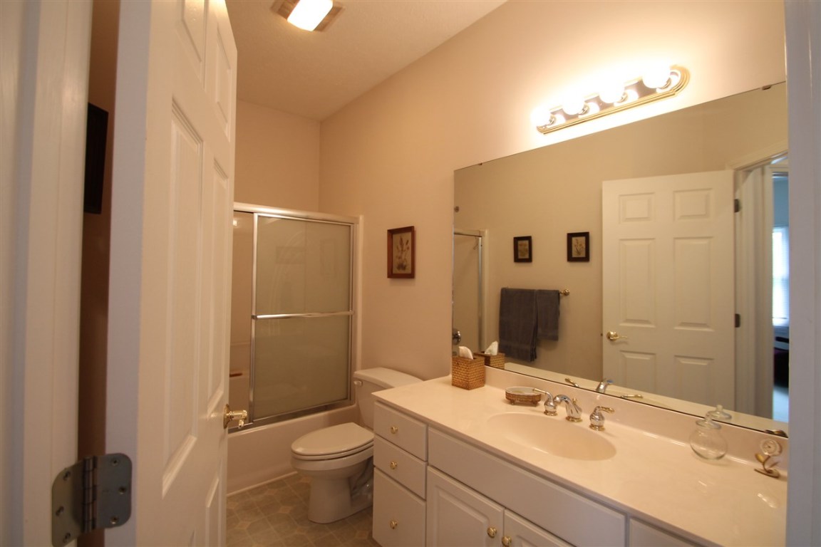 414 Arbor Way Seneca, SC 29672 - Photo 18 of 32 Gallery Image 18