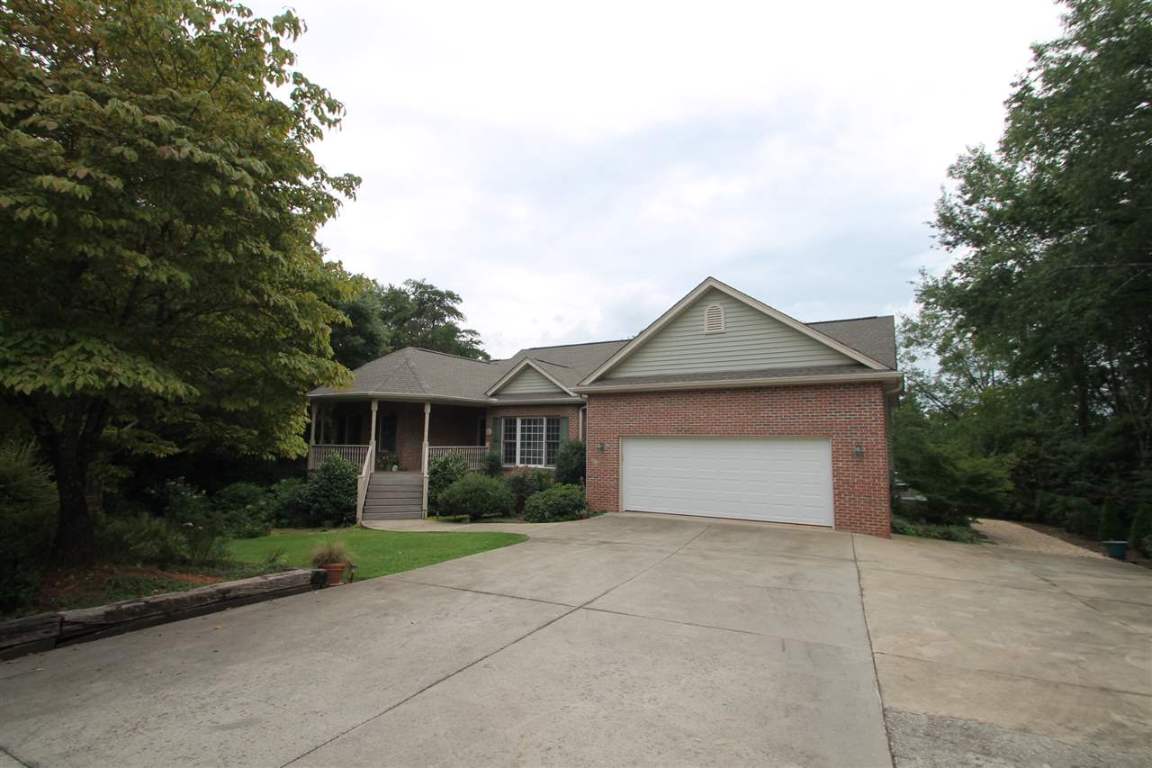 414 Arbor Way Seneca, SC 29672 - Photo 2 of 32 Gallery Image 2