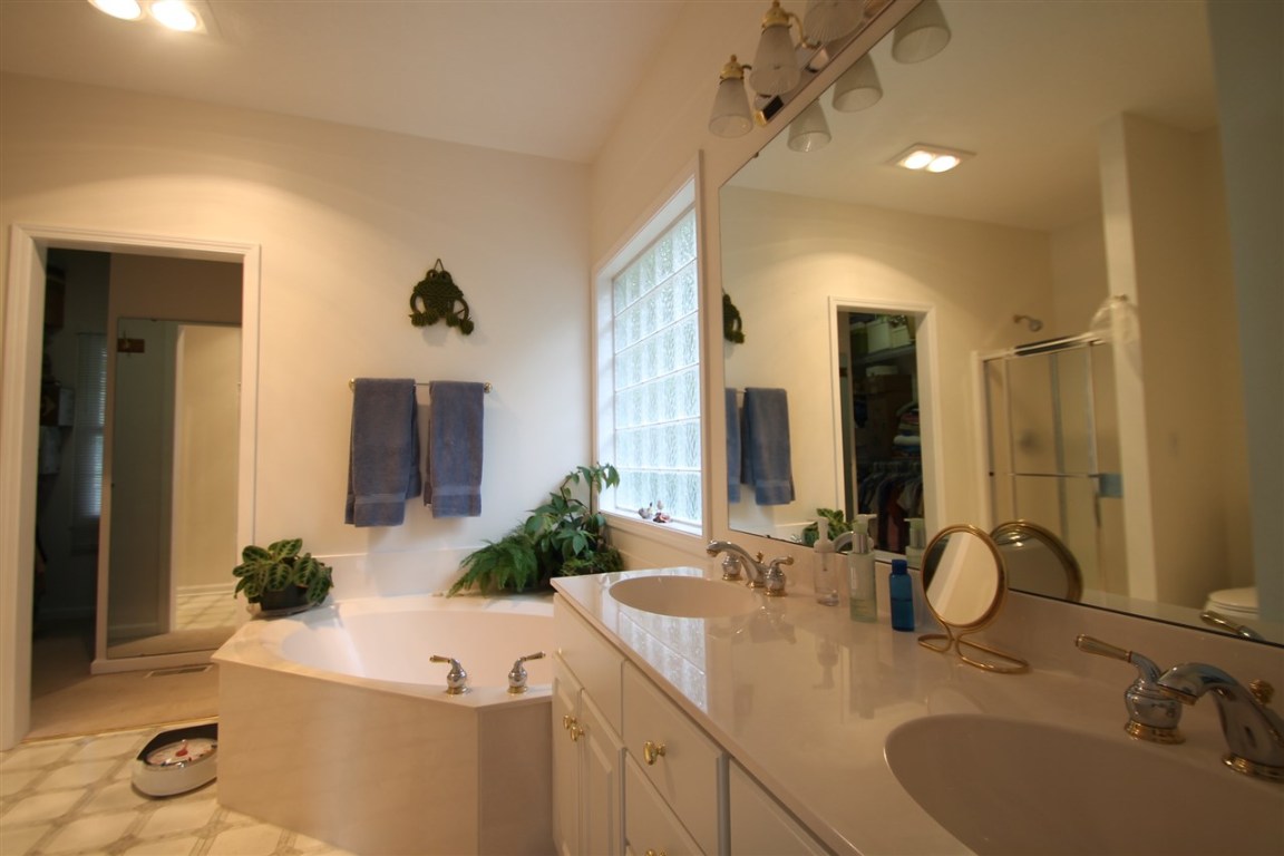 414 Arbor Way Seneca, SC 29672 - Photo 21 of 32 Gallery Image 21