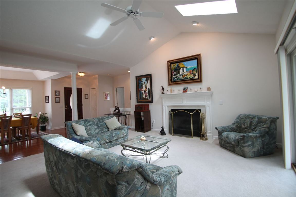 414 Arbor Way Seneca, SC 29672 - Photo 8 of 32 Gallery Image 8