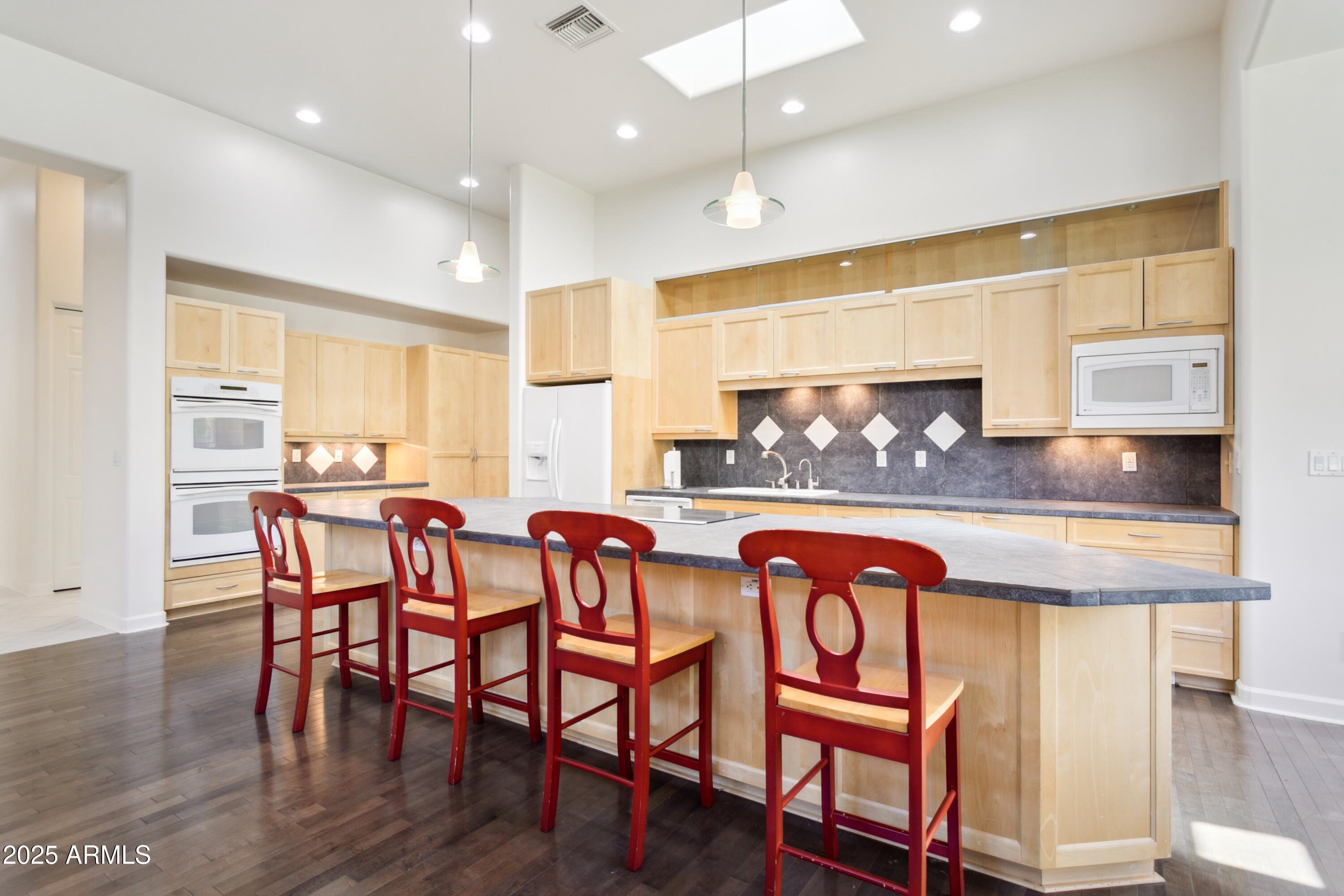316 East Bethany Home Road Phoenix, AZ 85012 - Photo 17 of 41 Gallery Image 17