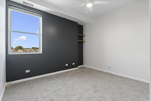 $410,000 | 2337 West Wolfram Street, Unit 415, Chicago, IL 60618