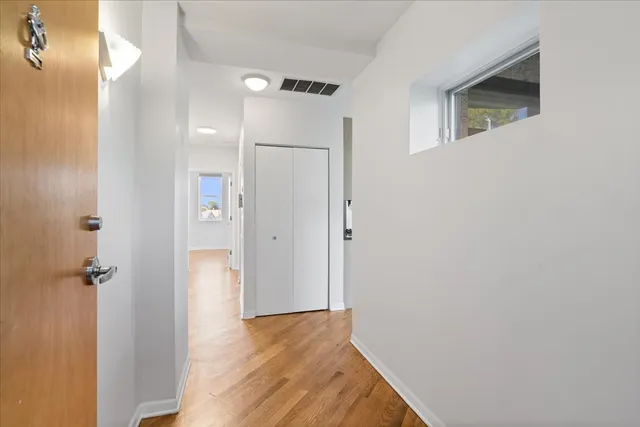 $410,000 | 2337 West Wolfram Street, Unit 415, Chicago, IL 60618