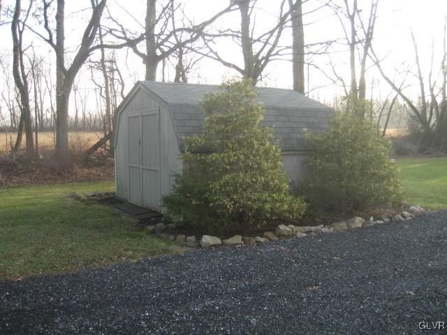 1240 Myrtle Road Walnutport, PA 18088 - Photo 17 of 48 Gallery Image 17