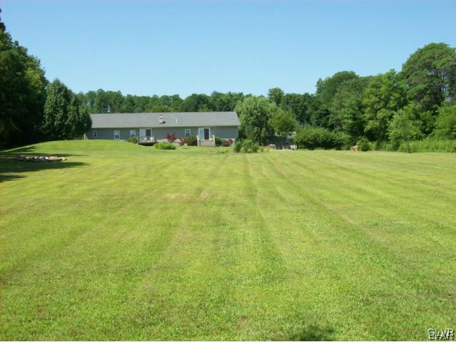 1240 Myrtle Road Walnutport, PA 18088 - Photo 3 of 48 Gallery Image 3