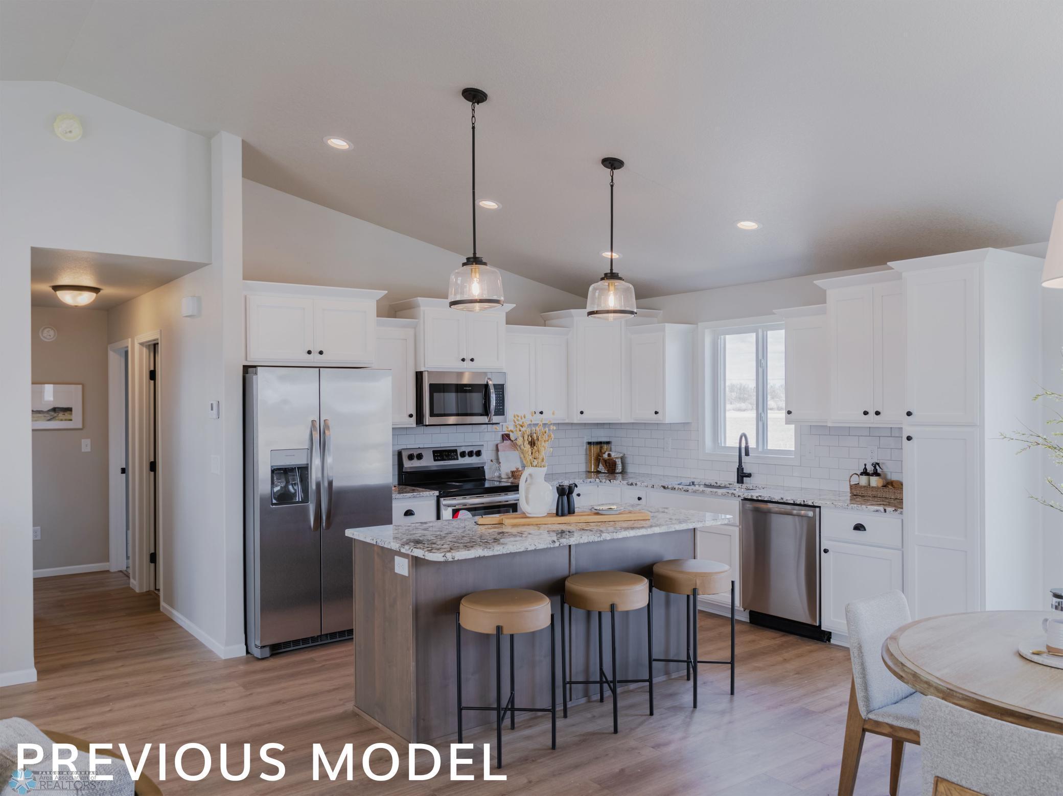 3624 Decorah Way Fargo, ND 58104 - Photo 2 of 10