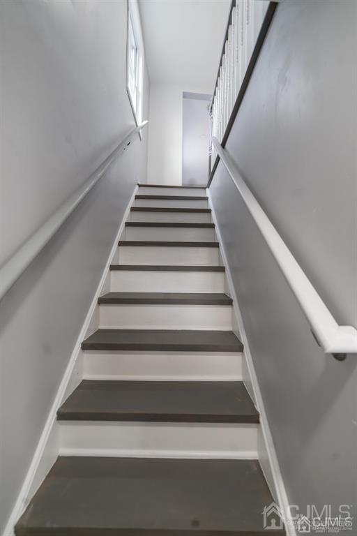 8 Main Street Matawan, NJ 07747 - Photo 17 of 36 a view of entryway