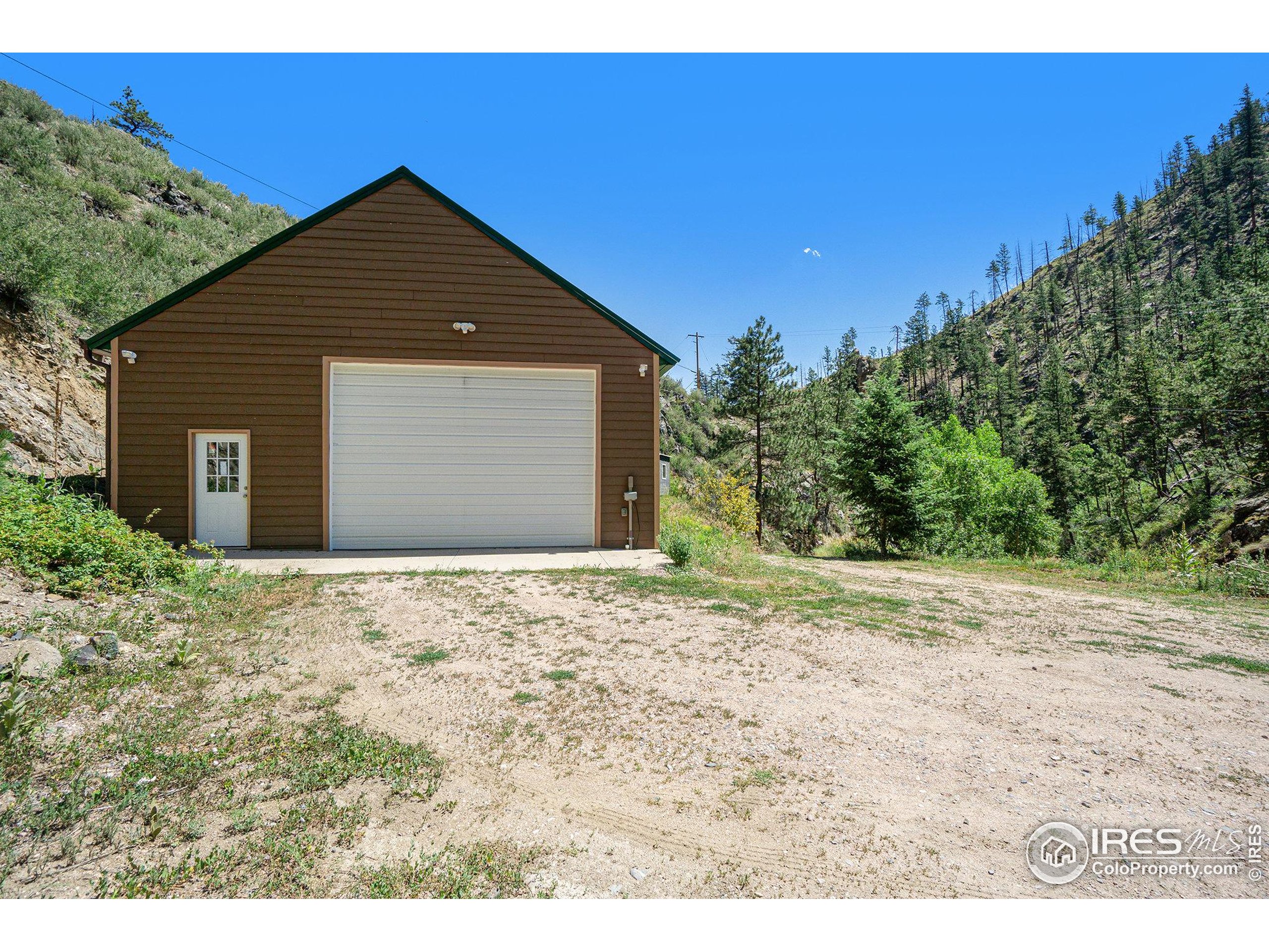 223 Kings Canyon Road Bellvue, CO 80512 - Photo 32 of 38