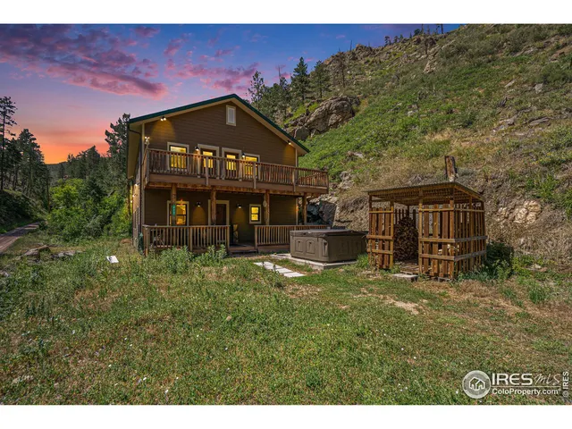 $900,000 | 223 Kings Canyon Road, Bellvue, CO 80512