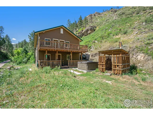 $900,000 | 223 Kings Canyon Road, Bellvue, CO 80512