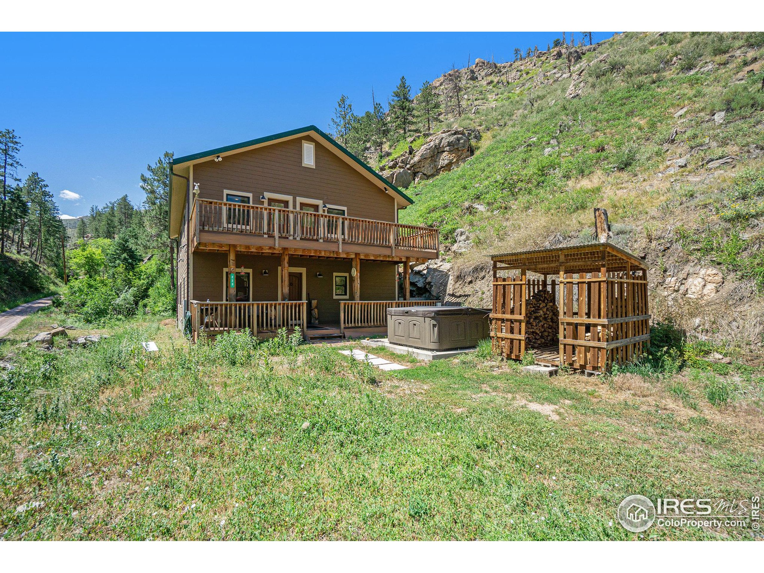 223 Kings Canyon Road Bellvue, CO 80512 - Photo 4 of 38