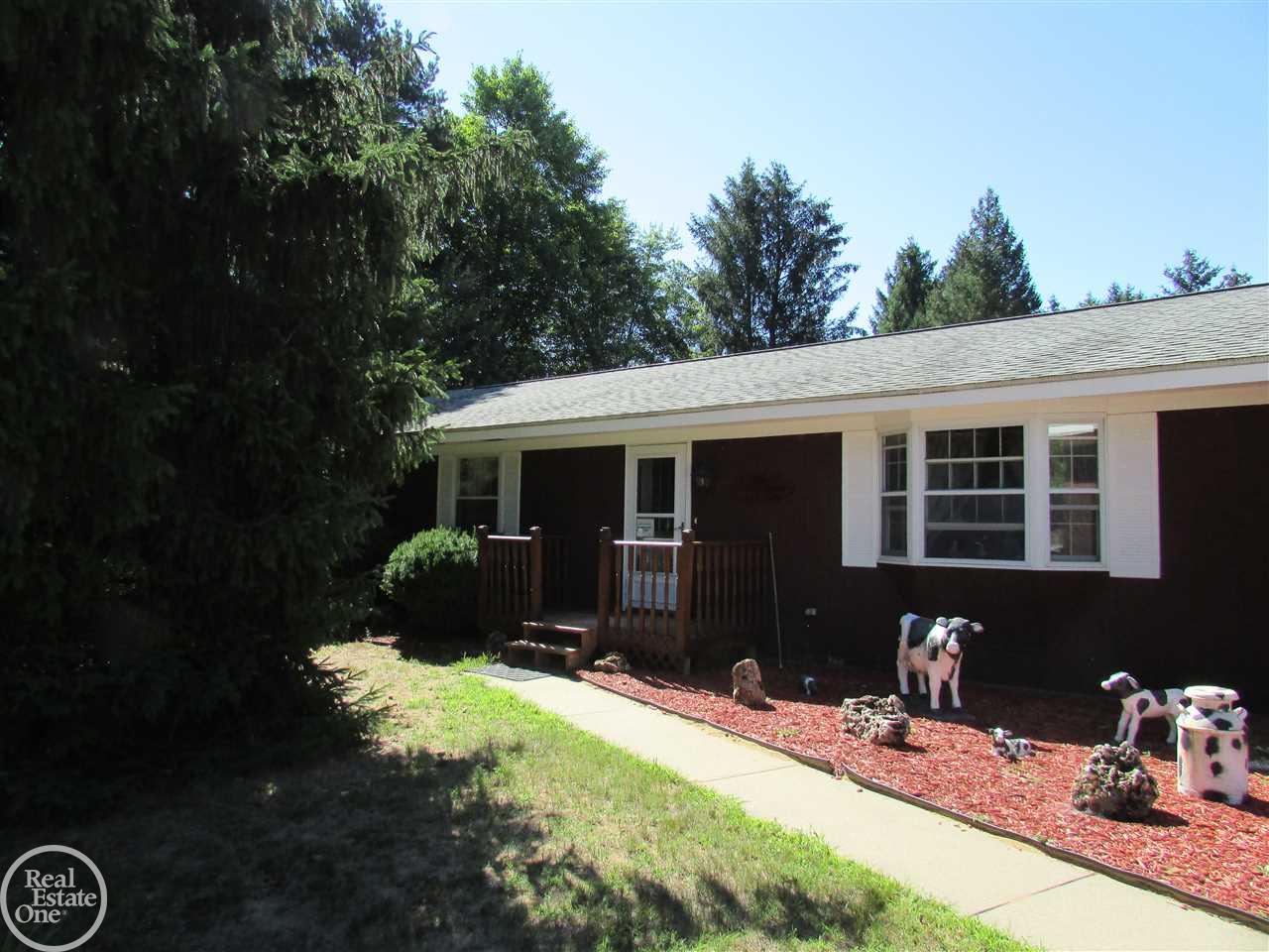 7205 Rynn Road North Street, MI 48049 - Photo 2 of 17 31278744-1.JPG