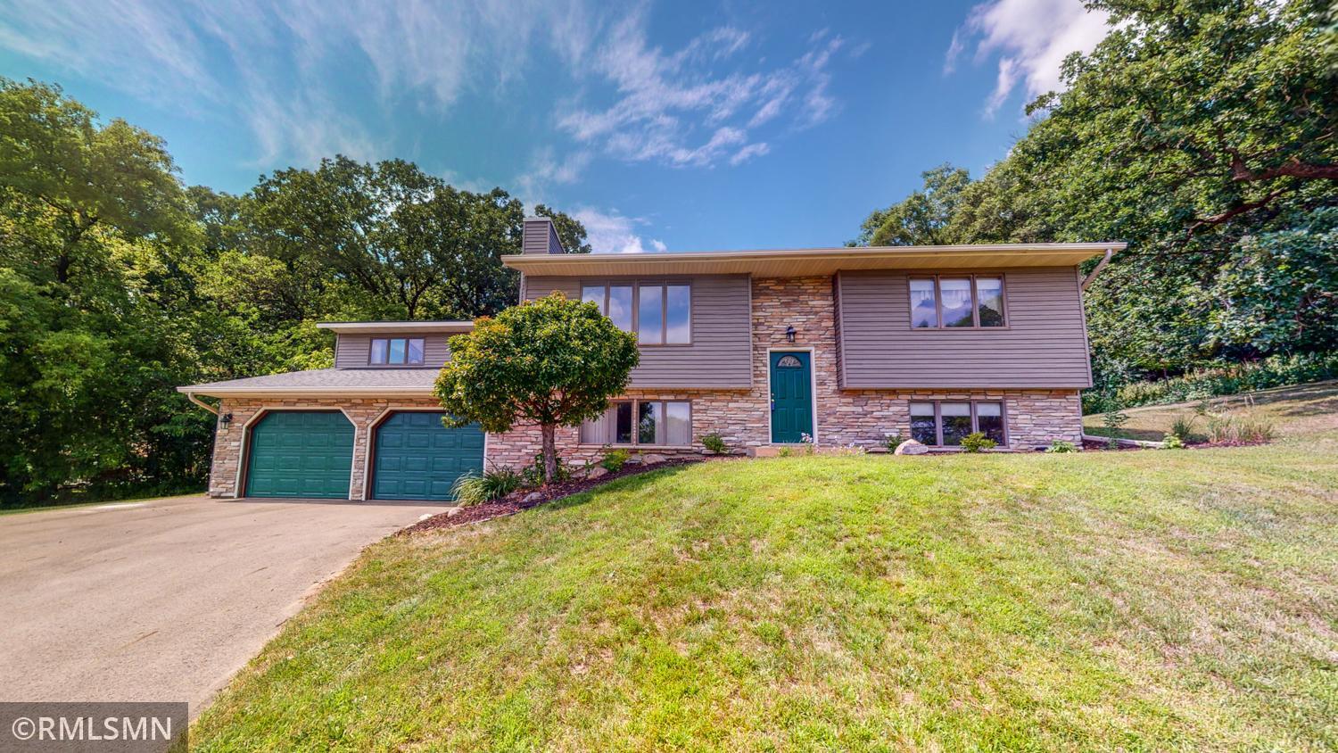1815 Christopher Court Southeast Rochester, MN 55904 - Photo 1 of 28 Gallery Image 1
