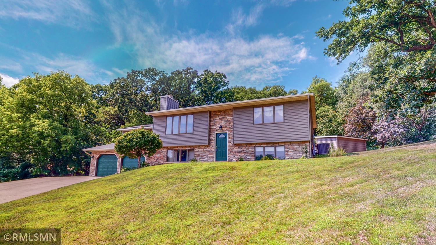 1815 Christopher Court Southeast Rochester, MN 55904 - Photo 2 of 28 Gallery Image 2