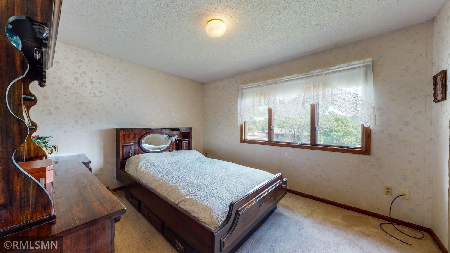 1815 Christopher Court Southeast Rochester, MN 55904 - Photo 15 of 28 Gallery Image 15
