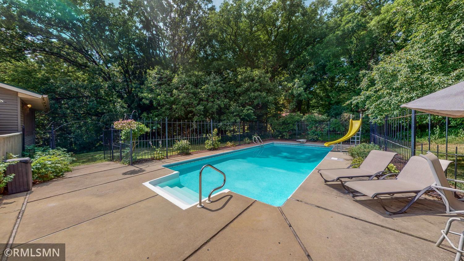 1815 Christopher Court Southeast Rochester, MN 55904 - Photo 23 of 28 Gallery Image 23