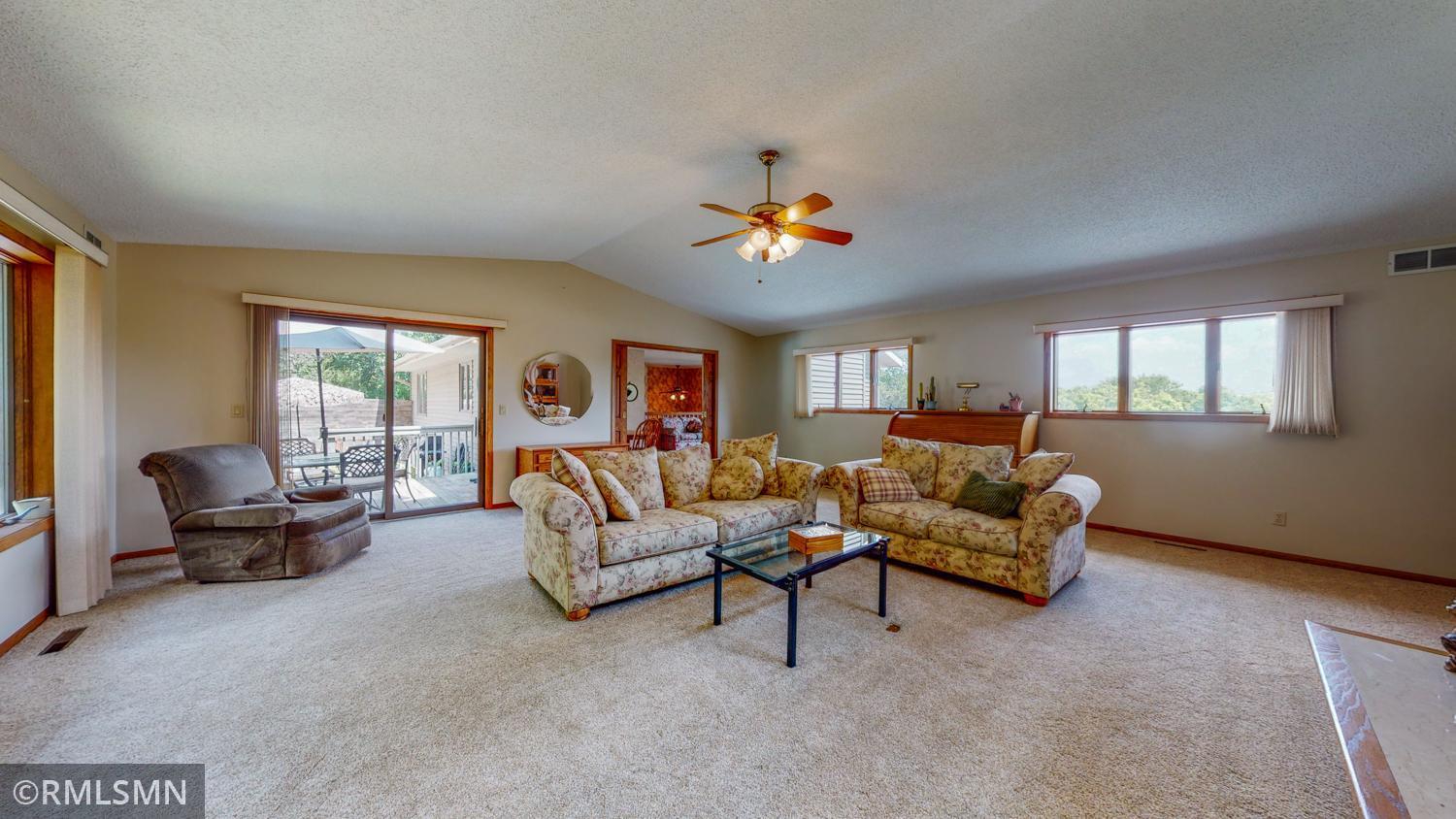 1815 Christopher Court Southeast Rochester, MN 55904 - Photo 5 of 28 Gallery Image 5
