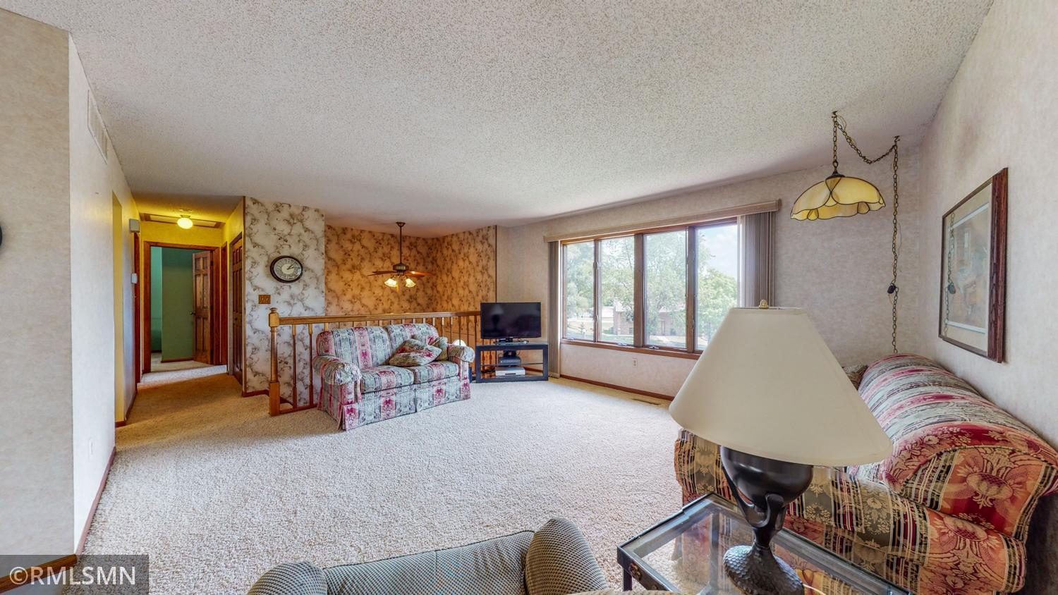 1815 Christopher Court Southeast Rochester, MN 55904 - Photo 9 of 28 Gallery Image 9