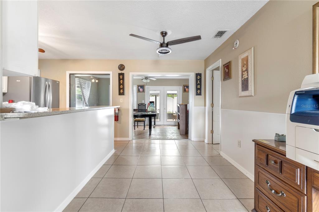 1029 Pine Ridge Circle Brandon, FL 33511 - Photo 7 of 30